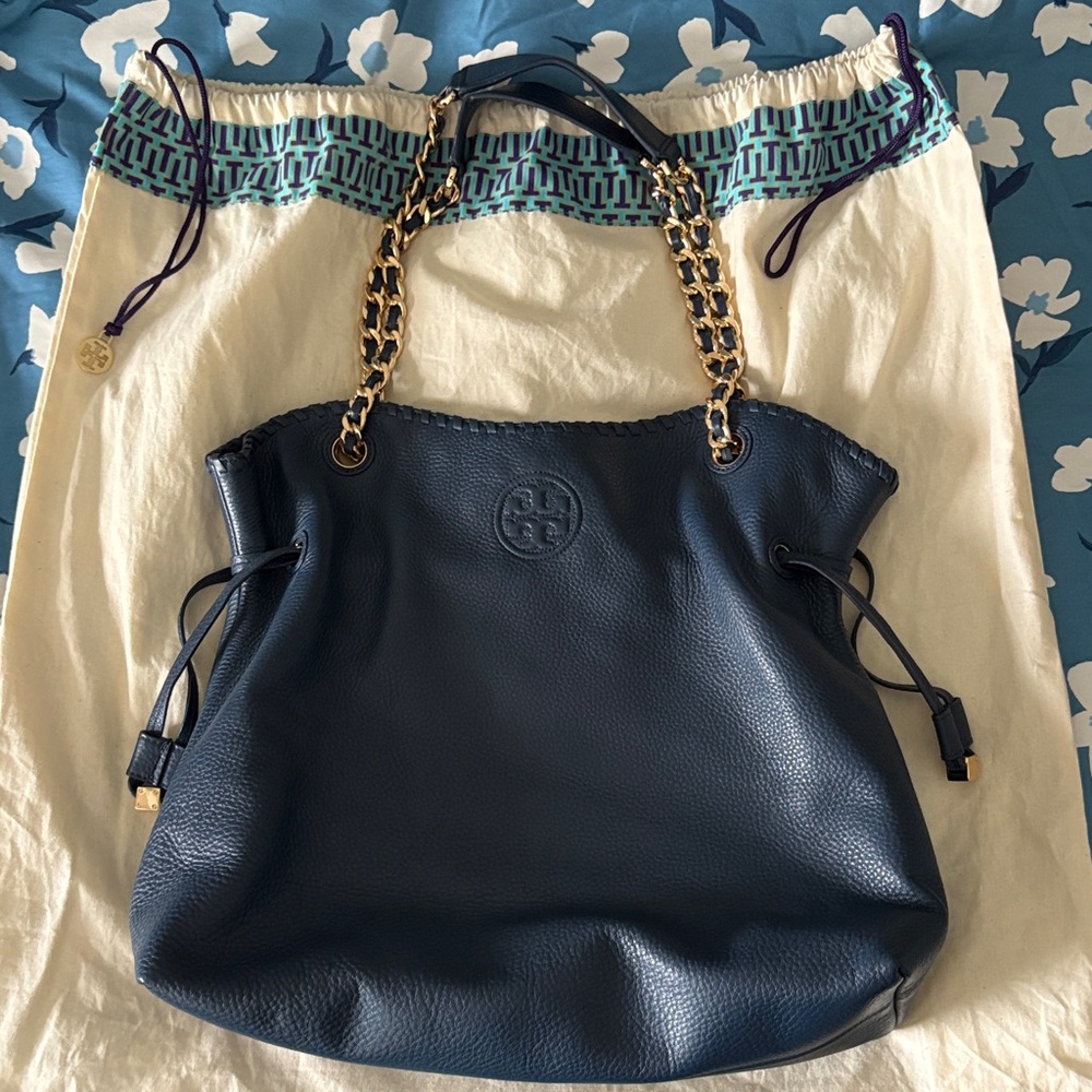 Tory Burch Marion Slouchy Chain Tote/Handbag in “Hudson Bay” Pebbled Leather
